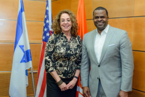 BGU President Prof. Rivka Carmi, M.D. meets with Mayor Kasim Reed on BGU's Marcus Family Campus in Beer-Sheva